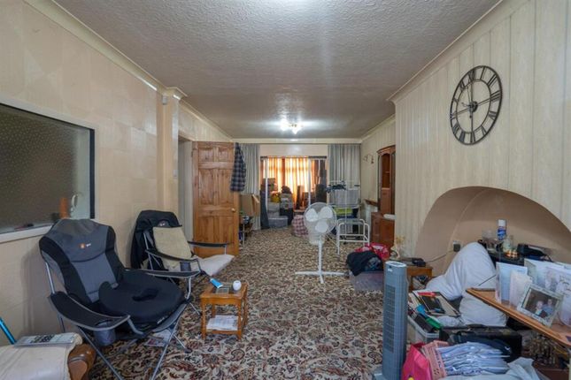 114 Stoney Lane, Birmingham photo 4