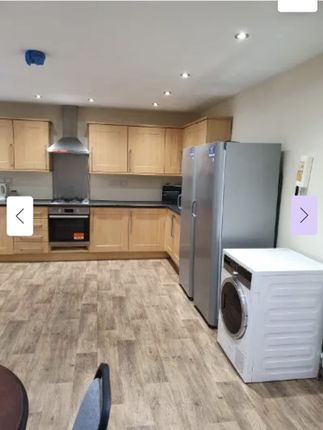 Semi-detached house to rent in Hanover Crescent(Bills Included Option), Manchester
