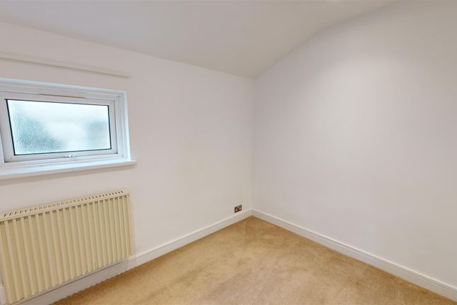 Flat 2, 34, Park Road, Swanage photo 4