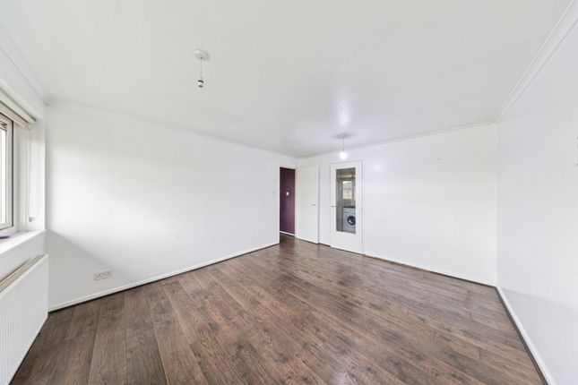 28b, Ramsons Avenue, Milton Keynes photo 4