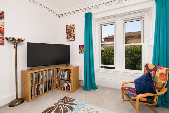 23A, Step Row, Dundee photo 3