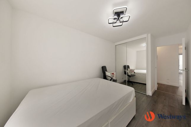 Flat 15 Consort House, 26, Queensway, Bayswater photo 4