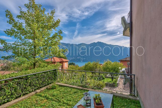 Semi-detached house for sale in Cernobbio, Lake Como, Lombardy, Italy