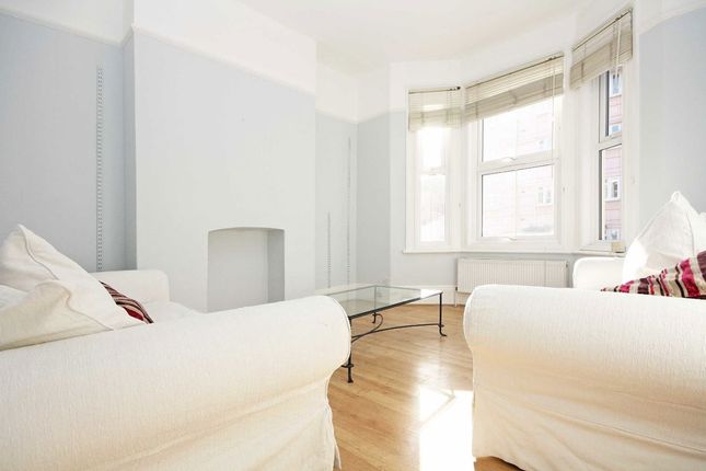 18, Caxton Road, London photo 2
