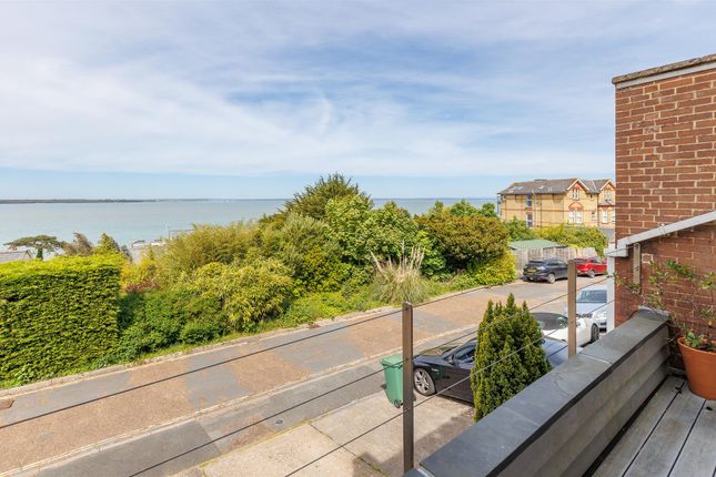 9, Cliff Road, Cowes photo 4
