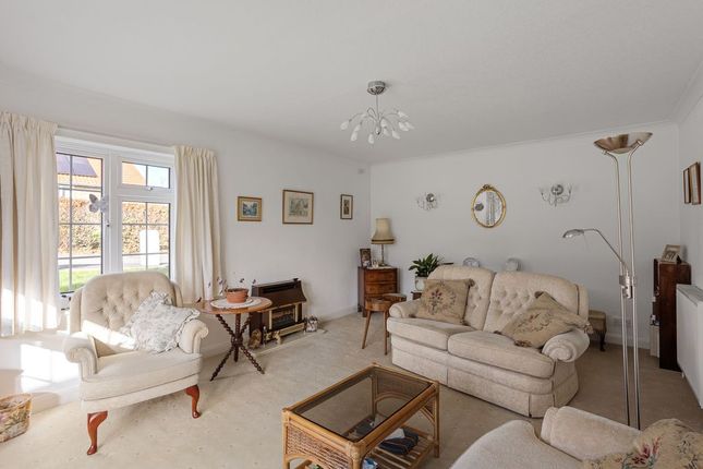 2, The Crescent, Pickering photo 2