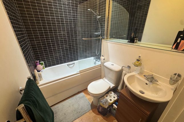 Flat 39 City Annexe, 90, Andersons Road, Hampshire photo 5
