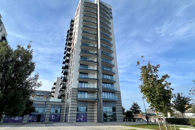 Flat for sale in The Peninsula, Gillingham