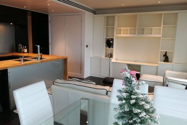 Flat for sale in Milton Court, London