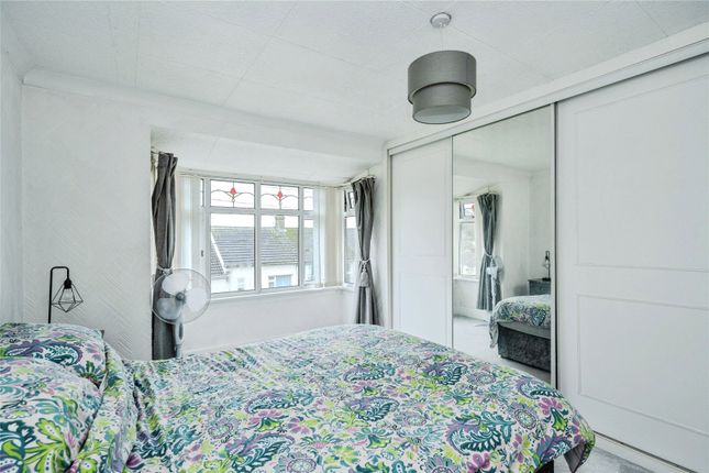 12, Hillside, Carmarthenshire photo 3