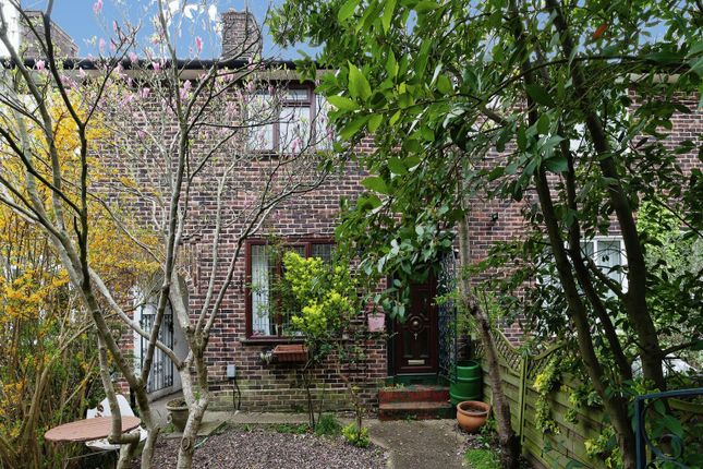 Terraced house for sale in Bluehouse Road, London