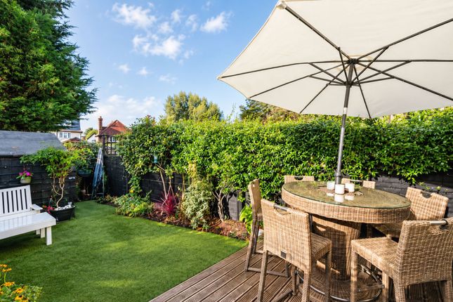 20 Kings Road, Surbiton photo 3