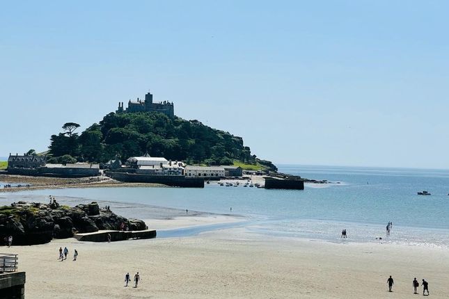 Flat to rent in West End, Marazion