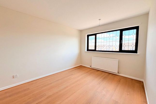 3, Barnhurst Close, Liverpool photo 4