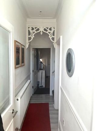 36 Savile Place , Savile Place, Leeds photo 3
