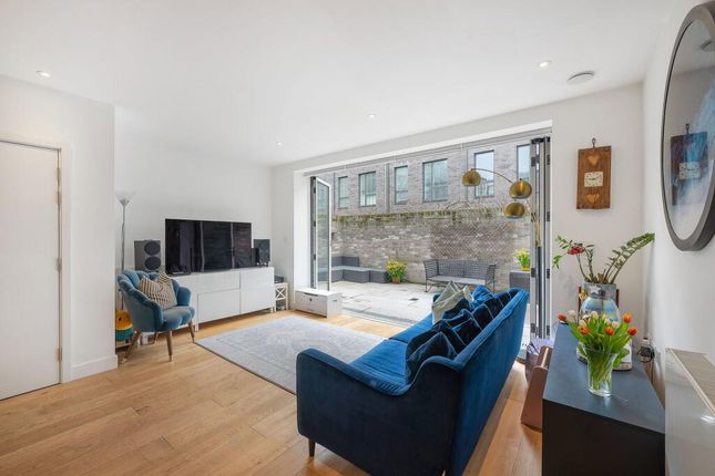 5, Gilroy Street, London photo 4