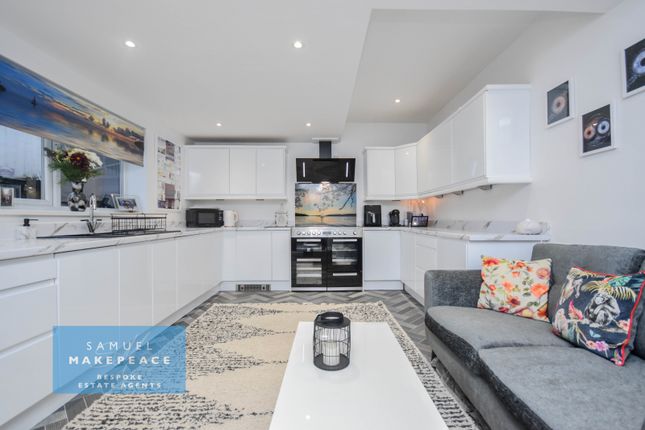 2 Clive Road, Wolstanton, Newcastle-Under-Lyme photo 2