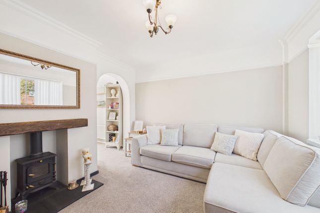 8 Addison Gardens, Gateshead photo 2
