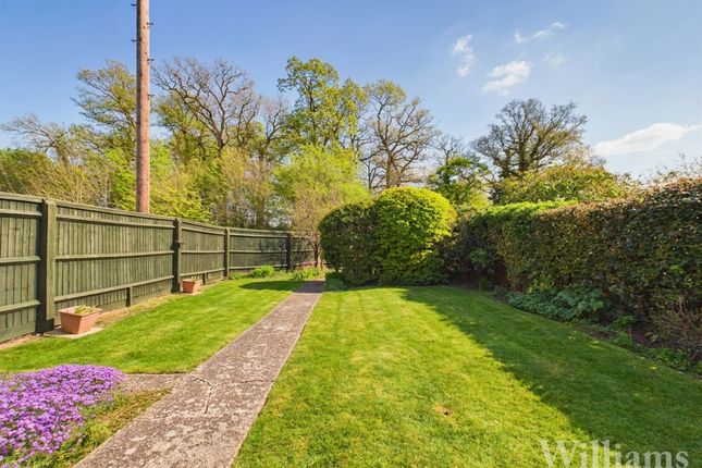 17 Ambleside, Aylesbury photo 4