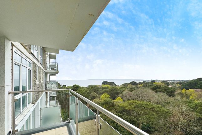 2-bed flat on 62, Admirals Walk, Bournemouth, £235,000