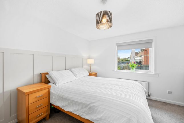 121 Nicol Road, Broxburn photo 4