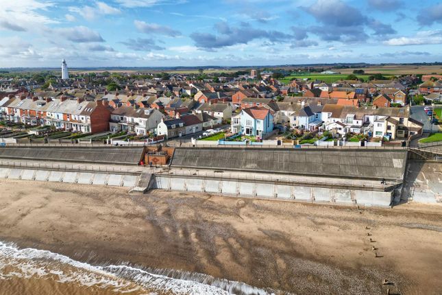 1, The Promenade, WITHERNSEA photo 2