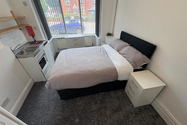 Flat 1, 213, Wood End Road, Birmingham photo 5