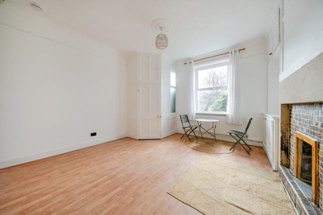 18, Banksfield Terrace, Hebden Bridge photo 3