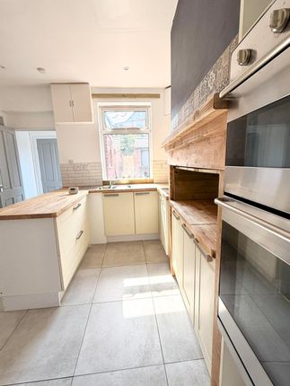 45 Spring Street, Penistone, Barnsley photo 4
