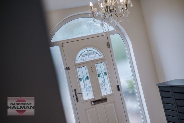 14 Thornham Road, Sale photo 3