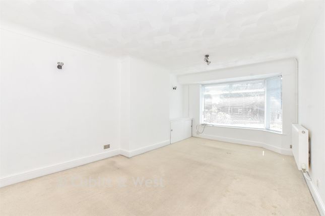 2-bed bungalow on 23, Willow Tree Avenue, Waterlooville, £325,000
