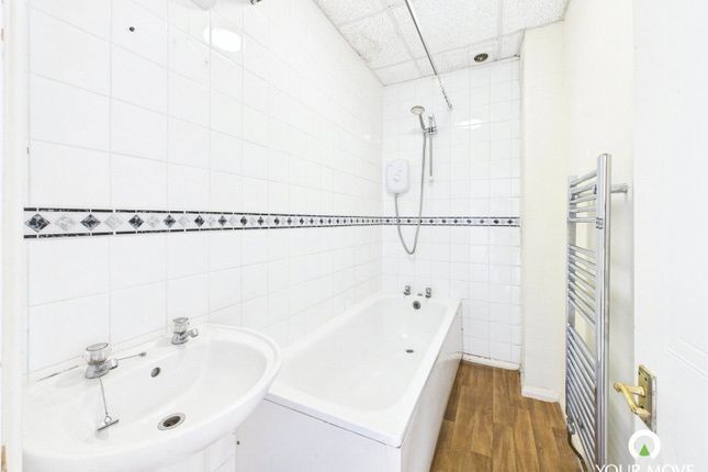 19, Flat 2, Gordon Road, Margate photo 2