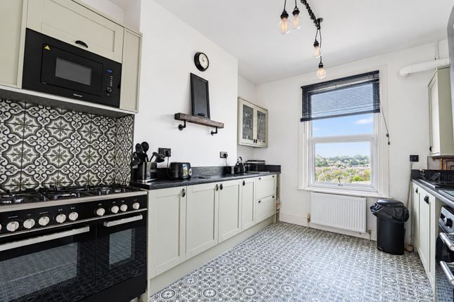 Top Floor Flat 186, Hughenden Road, Hastings photo 2