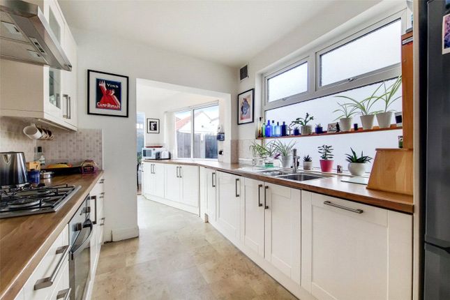 32, Godfrey Avenue, Twickenham photo 2