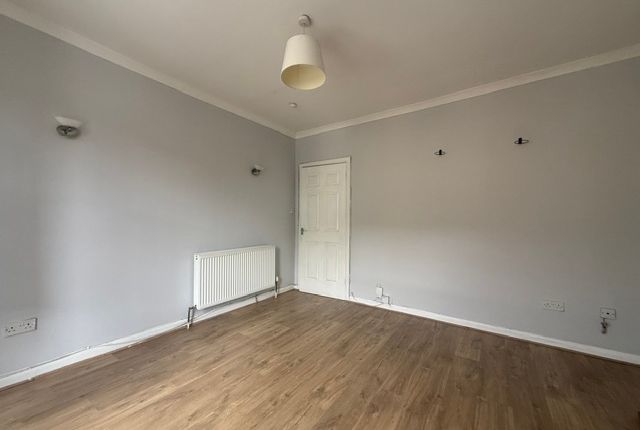Neilston Road , Paisley, Renfrewshire, PA2 6EP, Renfrewshire photo 3
