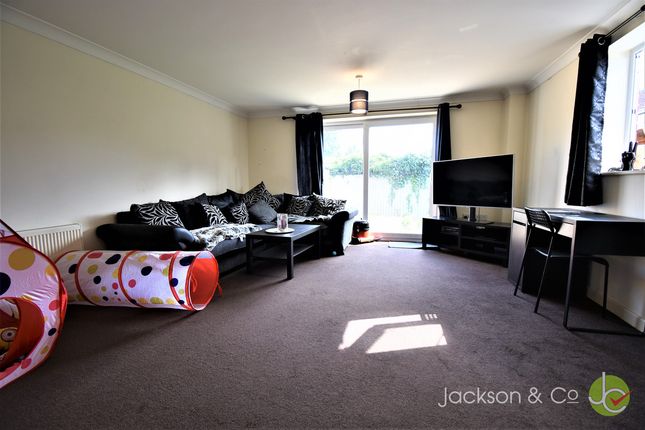 123, Holly Road, Colchester photo 4