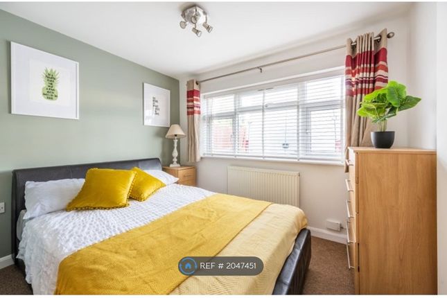 Room to rent in Drayton Gardens, West Drayton