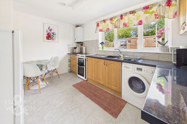 33, Rustens Manor Road, Wymondham photo 3