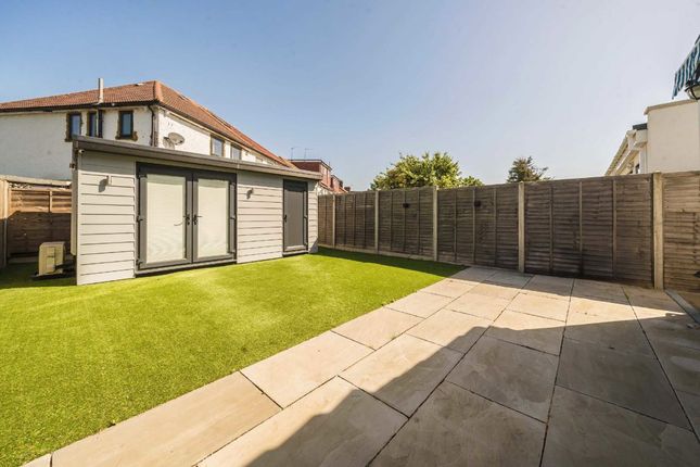 56, Northfields Road, London photo 4