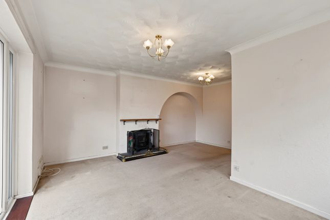 6 Wentworth Drive, Rainham, Kent photo 4