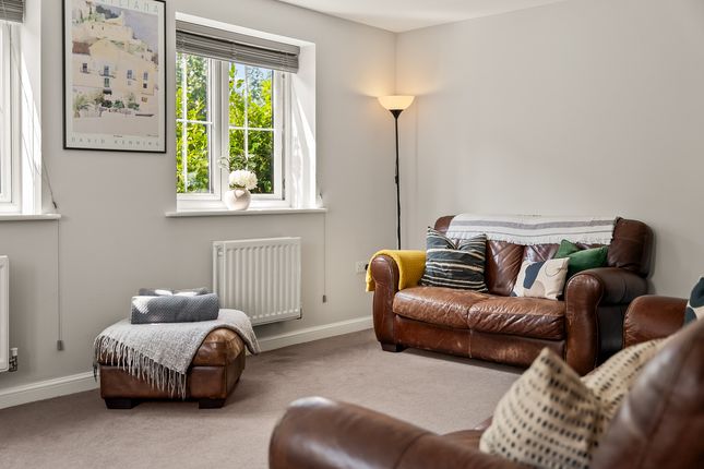 42, Holcroft Drive, Northwich photo 2