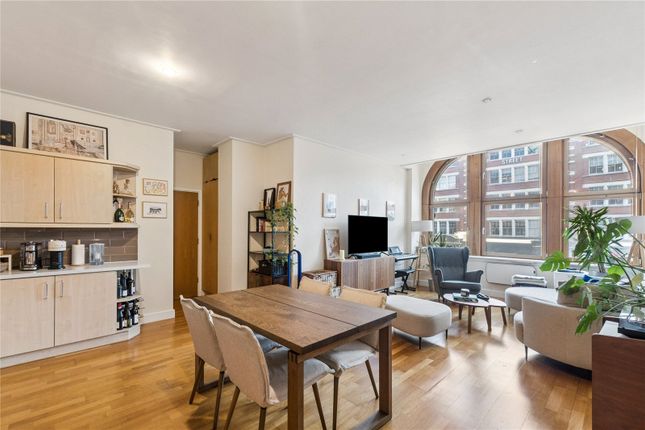 2-bed flat on Flat 18, City Approach, 190, City Road, London, £650,000