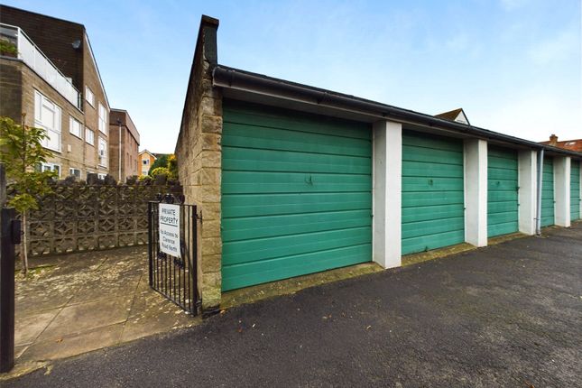Flat 6 Raleigh Court, 23, Clarence Road North, North Somerset photo 3