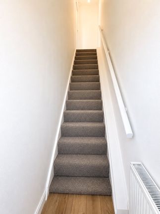 Flat 3, 69, Headley Road, Hampshire photo 2