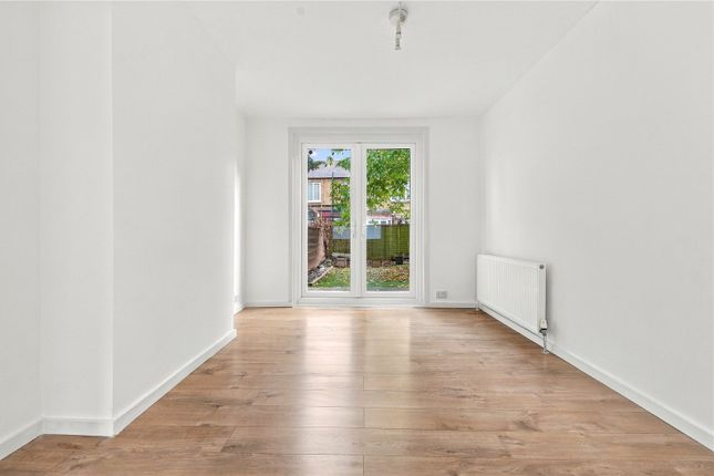 Thackeray Avenue, Tottenham photo 4
