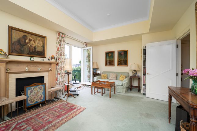Flat 45, 47, Milmans Street, London photo 2