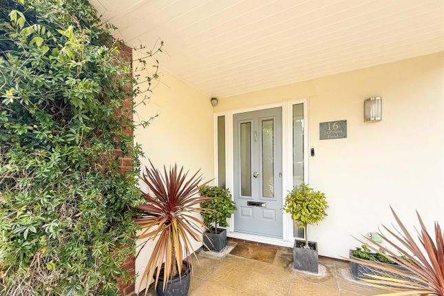 16, St. Peters Field, Burnham-On-Crouch photo 4