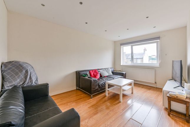 Croxley Road, Queen's Park photo 2