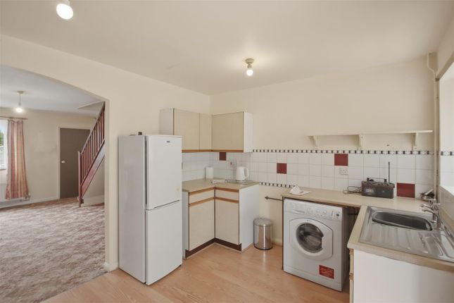 12, Ashhurst Close, Chesterfield photo 3