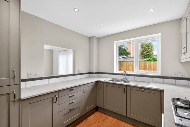 14, Burnside Road, Harrogate photo 4